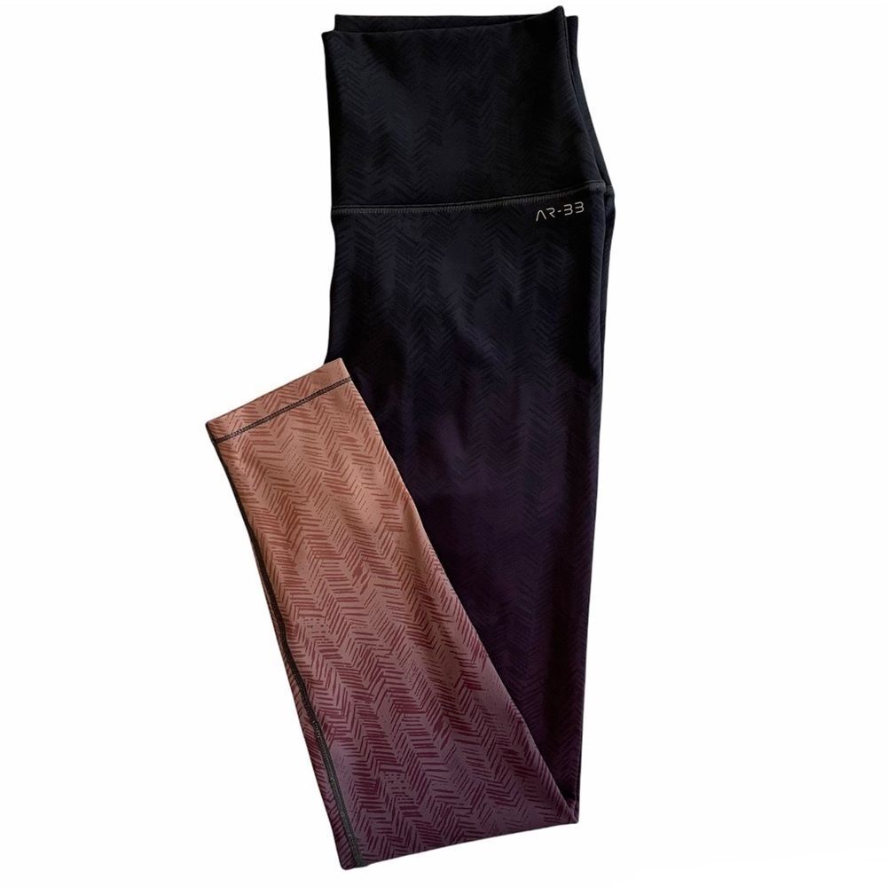 AR-33 Alpha High Waist Ombré Leggings Size Medium